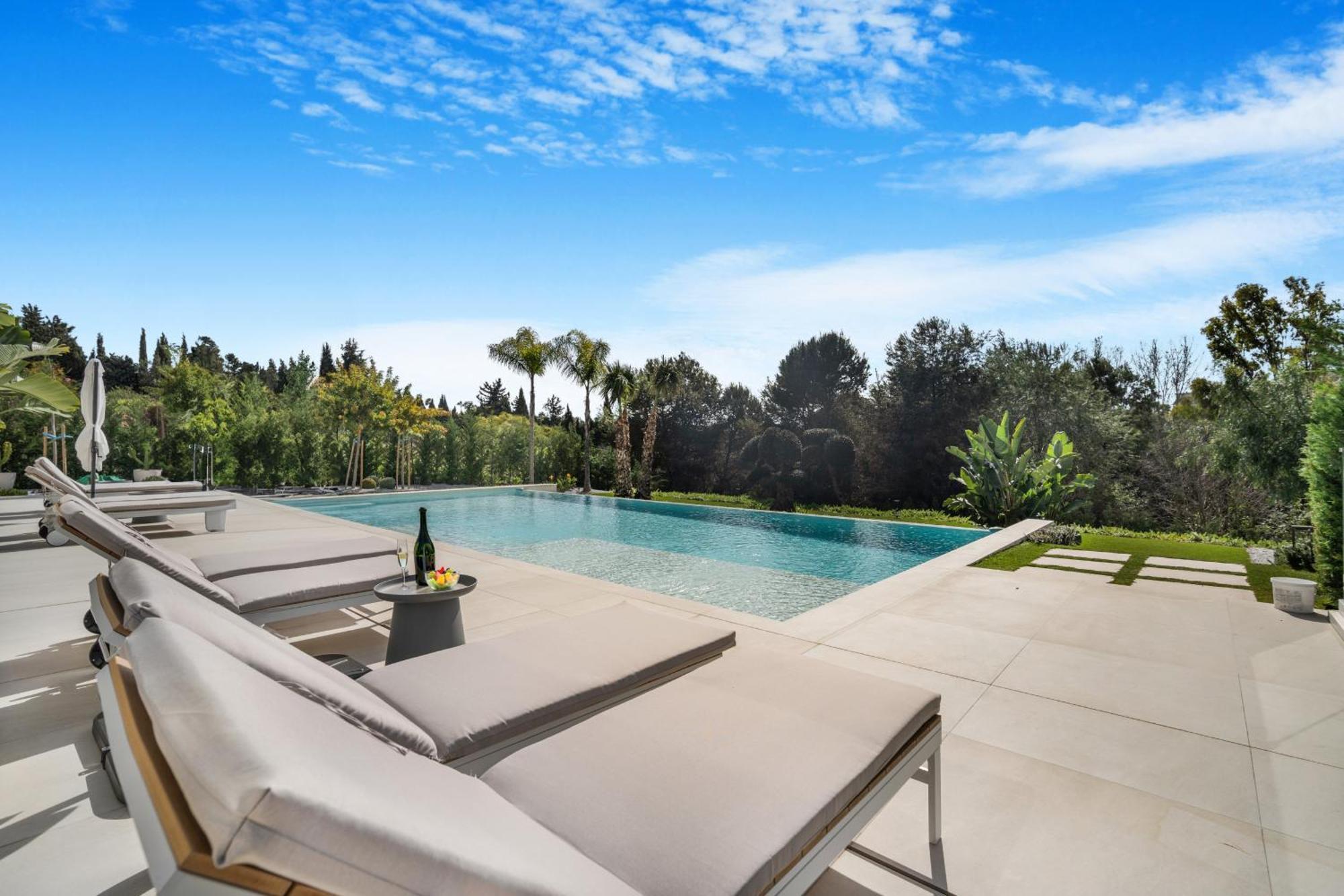 Villa Villa Romano *